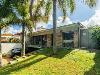 https://www.gallito.com.uy/venta-casa-3-dormitorios-carrasco-sur-inmuebles-27896278