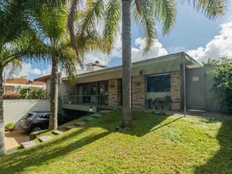 https://www.gallito.com.uy/venta-casa-3-dormitorios-carrasco-sur-inmuebles-27896278
