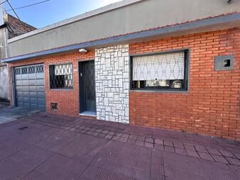 https://www.gallito.com.uy/venta-amplia-propiedad-paysandu-inmuebles-27896886