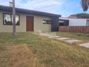 https://www.gallito.com.uy/venta-casa-4-dormitorios-san-jose-de-carrasco-a-estrenar-ul-inmuebles-27896885