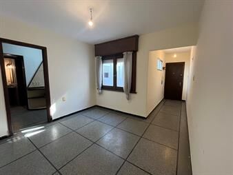 https://www.gallito.com.uy/cordon-sur-sobre-calle-yaro-solido-apartamento;-de-1-dorm-inmuebles-27565792