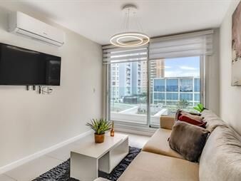 https://www.gallito.com.uy/apartamento-en-venta-playa-mansa-zona-hotel-enjoy-inmuebles-27897037