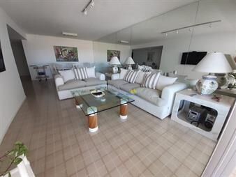 https://web5.gallito.com.uy/ubicacion-y-vista-definen-a-torre-estrella-del-inmuebles-27899085