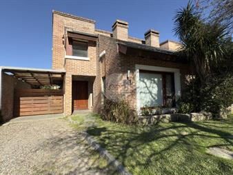 https://www.gallito.com.uy/casa-en-alquiler-en-carrasco-country-inmuebles-27899088