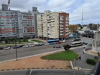 https://web5.gallito.com.uy/venta-apto-la-blanqueada-3-dorm-2-baños-terraza-inmuebles-27899123