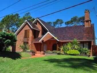 https://www.gallito.com.uy/casa-en-pinares-4-dormitorios-inmuebles-27899148