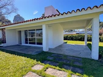 https://web5.gallito.com.uy/casa-en-barrio-arcobaleno-inmuebles-27124838