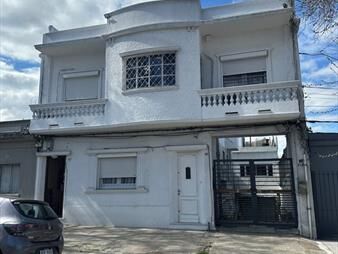 https://www.gallito.com.uy/alquiler-en-buceo-ideal-para-empresas-90-mts-3-dor-2-b-inmuebles-27899756
