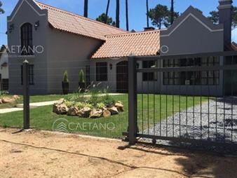 https://www.gallito.com.uy/alquiler-temporal-pinares-punta-del-este-inmuebles-27900058