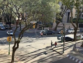 https://www.gallito.com.uy/casatroja-alquiler-apartamento-en-pocitos-2-dormitorios-inmuebles-27906568