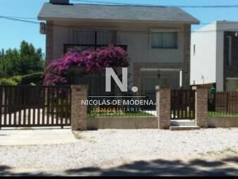 https://www.gallito.com.uy/casa-en-punta-del-este-pinares-inmuebles-27906827