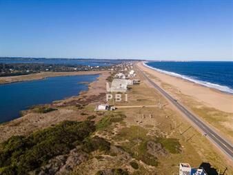 https://web5.gallito.com.uy/lote-de-376-m-en-santa-monica-jose-ignacio-inmuebles-24682655
