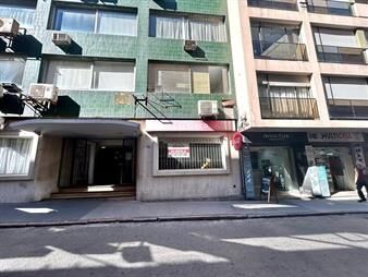 https://web5.gallito.com.uy/alquiler-de-local-a-pasos-de-peatonal-sarandi-44-m2-baño-inmuebles-27907000