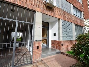https://www.gallito.com.uy/venta-de-apartarmento-2-dormitorios-parque-batlle-inmuebles-27595665