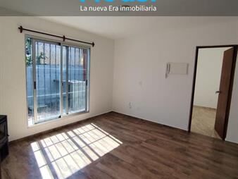 https://www.gallito.com.uy/casa-en-alquiler-1-dormitorio-bien-ubicada-solymar-inmuebles-27913780
