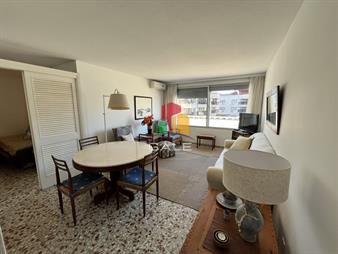 https://web5.gallito.com.uy/apartamento-en-peninsula-1-dormitorio-y-medio-inmuebles-27240407