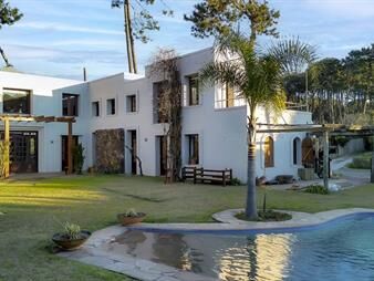 https://www.gallito.com.uy/casa-en-venta-barrio-privado-la-arbolada-inmuebles-27337425