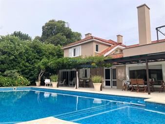 https://www.gallito.com.uy/casa-en-venta-de-7-dormitorios-en-punta-del-este-inmuebles-27739516