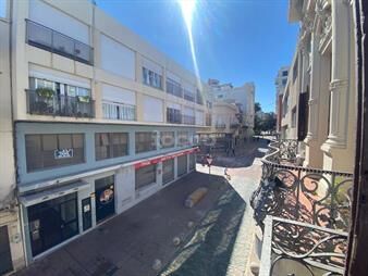 https://web5.gallito.com.uy/venta-de-casa-en-ciudad-vieja-proximo-a-plaza-zabala-inmuebles-27914297