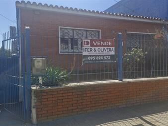 https://www.gallito.com.uy/venta-casa-4-dormitorios-en-brazo-oriental-pestalozzi-inmuebles-27915056