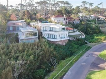 https://web5.gallito.com.uy/casa-playa-mansa-vista-al-mar-inmuebles-25367961