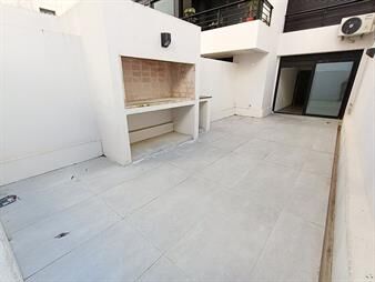 https://www.gallito.com.uy/apartamento-venta-primer-piso-con-patio-garaje-1-dormitorio-inmuebles-27575828