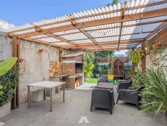 https://www.gallito.com.uy/venta-casa-4-dormitorios-y-jardin-malvin-nuevo-inmuebles-27926727