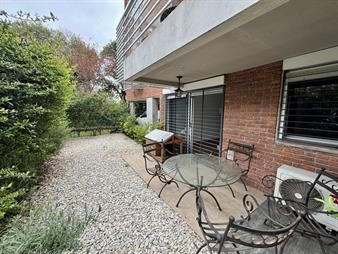 https://www.gallito.com.uy/excelente-apartamento-equipado-patio-exclusivo-inmuebles-27926538