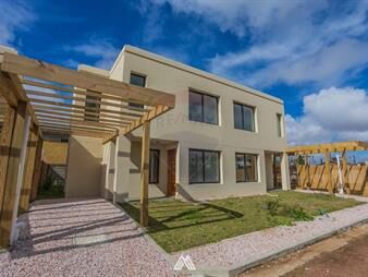 https://www.gallito.com.uy/venta-casa-a-estrenar-3-dormitorios-2-baños-inmuebles-27808255