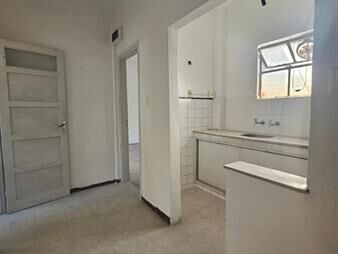 https://www.gallito.com.uy/venta-apartamento-un-domitorio-centro-inmuebles-27929117