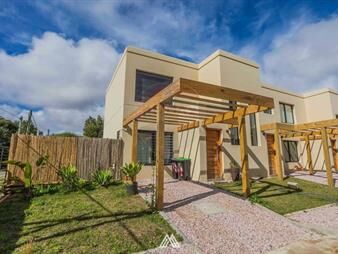 https://www.gallito.com.uy/venta-casa-a-estrenar-3-dormitorios-2-baños-inmuebles-27854559