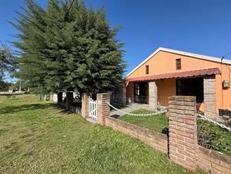 https://www.gallito.com.uy/venta-casa-san-luis-2-dormitorios-garaje-inmuebles-27929742