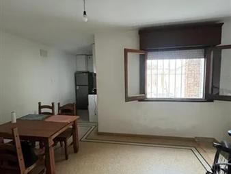 https://www.gallito.com.uy/apartamento-en-alquiler-2-dormitorios-1-baño-inmuebles-27935342