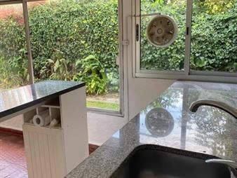 https://www.gallito.com.uy/alquilo-casa-1-dormitorio-con-jardin-garaje-sin-gastos-c-inmuebles-27935482