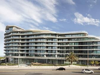 https://www.gallito.com.uy/apto-de-1-dormitorio-con-garaje-en-edificio-forum-inmuebles-27935618