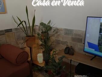 https://www.gallito.com.uy/venta-de-casa-2-dormitorios-en-tres-cruces-inmuebles-27935638