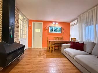 https://www.gallito.com.uy/venta-casa-en-cerrito-de-3-dormitorios-gge-y-patio-inmuebles-27936134