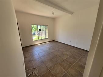 https://www.gallito.com.uy/excelente-casa-muy-bien-ubicada-con-cochera-inmuebles-27936303