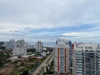 https://www.gallito.com.uy/vende-apartamento-en-artower-de-1-dormitorio-y-inmuebles-27941180