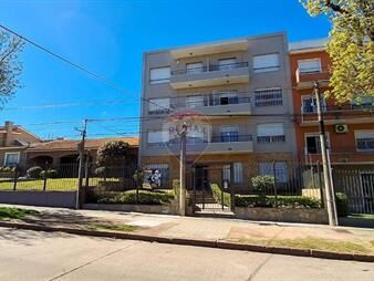 https://www.gallito.com.uy/apto-en-malvin-con-excelente-ubicacion-inmuebles-27940983