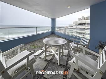 https://www.gallito.com.uy/apartamento-en-venta-en-peninsula-punta-del-4-5-inmuebles-24756203