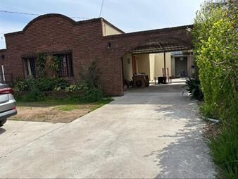 https://www.gallito.com.uy/a-500-mts-de-av-giannattasio-3-dormitorios-2-baños-alquile-inmuebles-27941690