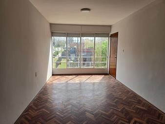 https://www.gallito.com.uy/muy-lindo-apartamento-muy-luminoso-con-azotea-transitable-inmuebles-27941870