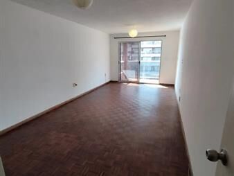 https://www.gallito.com.uy/alquiler-amplio-monoambiente-al-frente-con-en-inmuebles-27942506