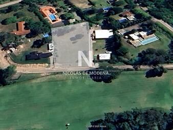 https://web5.gallito.com.uy/venta-de-espectacular-terreno-en-la-zona-de-golf-inmuebles-27662030