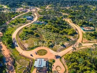 https://web5.gallito.com.uy/venta-terreno-punta-del-este-la-barra-montoya-inmuebles-27332727