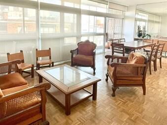 https://www.gallito.com.uy/venta-apartamento-3-dormitorios-garaje-pocitos-inmuebles-27946090