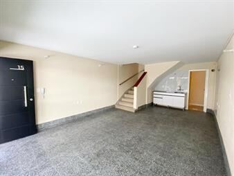 https://www.gallito.com.uy/alquiler-amplio-apartamento-duplex-de-un-dormitorio-con-pa-inmuebles-27941272