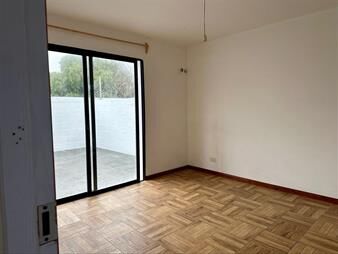 https://www.gallito.com.uy/apartamento-en-venta-de-1-dormitorio-en-maldonado-inmuebles-27946371