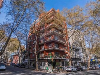 https://www.gallito.com.uy/venta-apto-2-dormitorios-con-terraza-en-el-centro-inmuebles-27946398